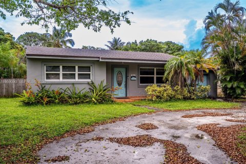 Купить виллу или дом в Холливуд, Флорида 2 спальни, 98.29м2, № 2020092 - фото 2