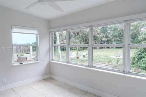 Купить виллу или дом в Холливуд, Флорида 2 спальни, 98.29м2, № 2020092 - фото 16