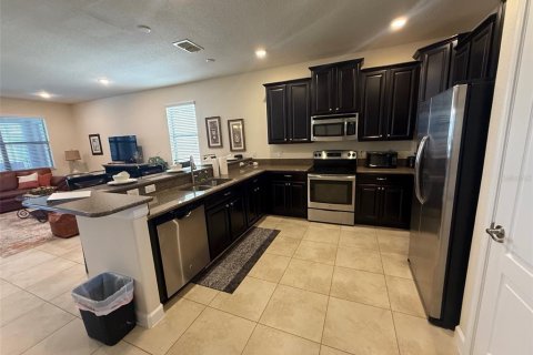 Casa en alquiler en Davenport, Florida, 7 dormitorios, 327.39 m2 № 1651425 - foto 6