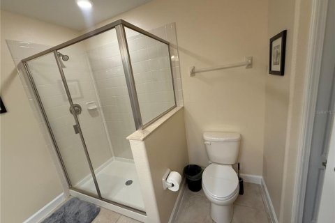 Casa en alquiler en Davenport, Florida, 7 dormitorios, 327.39 m2 № 1651425 - foto 19