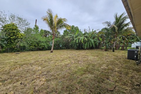 Casa en venta en Okeechobee, Florida, 4 dormitorios, 93.65 m2 № 1017998 - foto 1