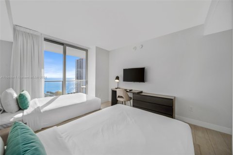 Снять в аренду кондоминиум в Холливуд, Флорида 2 спальни, 96.99м2, № 1958875 - фото 27