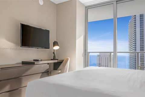 Снять в аренду кондоминиум в Холливуд, Флорида 2 спальни, 96.99м2, № 1958875 - фото 23