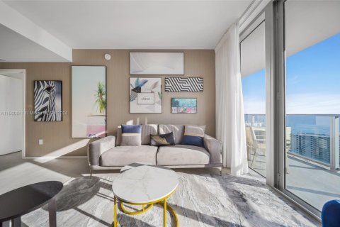 Снять в аренду кондоминиум в Холливуд, Флорида 2 спальни, 96.99м2, № 1958875 - фото 15