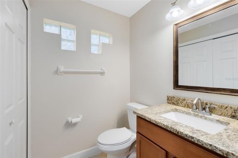 House in Orlando, Florida 3 bedrooms, 148.92 sq.m. № 1733145 - photo 10