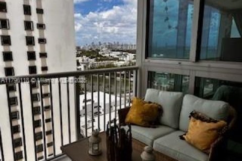 Condominio en alquiler en Miami Beach, Florida, 2 dormitorios, 110.55 m2 № 1707781 - foto 8