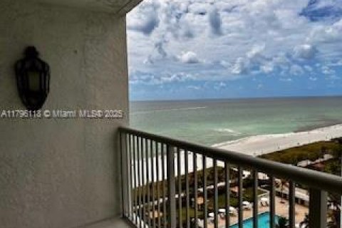 Condominio en alquiler en Miami Beach, Florida, 2 dormitorios, 110.55 m2 № 1707781 - foto 1