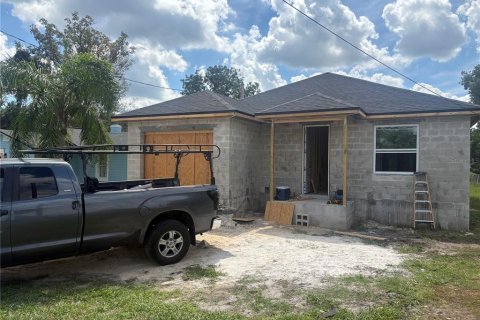 House in Lakeland, Florida 3 bedrooms, 131.83 sq.m. № 1900683 - photo 3