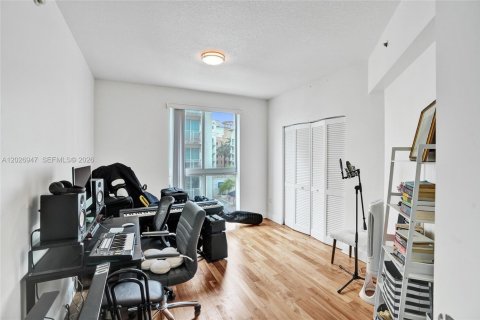 Купить кондоминиум в Майами, Флорида 3 спальни, 138.98м2, № 2146475 - фото 14