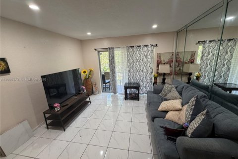 Condominio en alquiler en Fort Lauderdale, Florida, 1 dormitorio, 70.23 m2 № 2075101 - foto 10