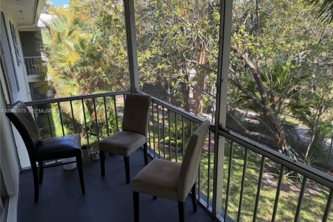 Condominio en alquiler en Fort Lauderdale, Florida, 1 dormitorio, 70.23 m2 № 2075101 - foto 13