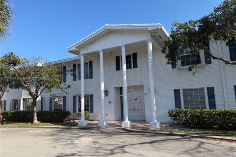 Condominio en Fort Lauderdale, Florida, 1 dormitorio  № 2075101