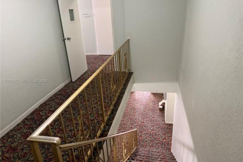 Condominio en alquiler en Fort Lauderdale, Florida, 1 dormitorio, 70.23 m2 № 2075101 - foto 22