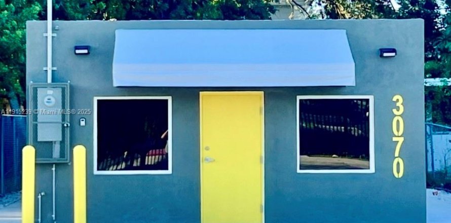 Коммерческая недвижимость в Майами, Флорида № 1971406