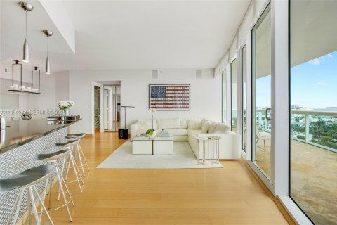 Copropriété à louer à Miami Beach, Floride: 2 chambres, 129.13 m2 № 2009245 - photo 3