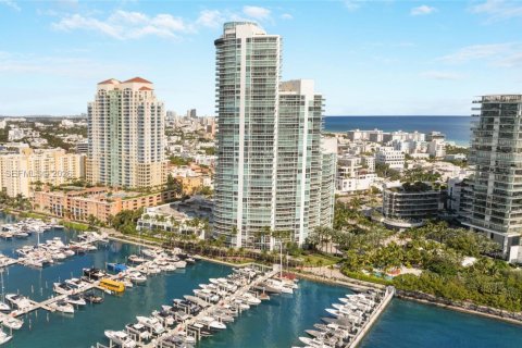 Copropriété à louer à Miami Beach, Floride: 2 chambres, 129.13 m2 № 2009245 - photo 18