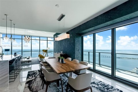 Condo in Miami, Florida, 3 bedrooms  № 1943416 - photo 4