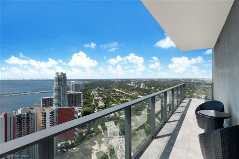 Condo in Miami, Florida, 3 bedrooms  № 1943416 - photo 10