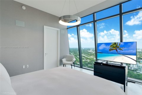 Condo in Miami, Florida, 3 bedrooms  № 1943416 - photo 17