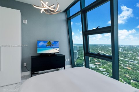 Condo in Miami, Florida, 3 bedrooms  № 1943416 - photo 22