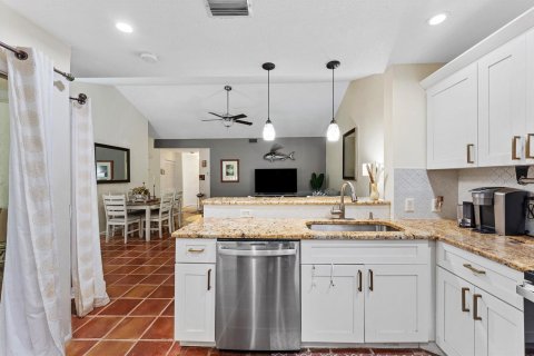 Condo in Boca Raton, Florida, 2 bedrooms  № 2428164 - photo 4