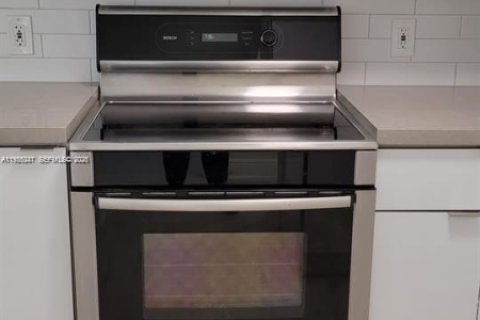 Copropriété à louer à Miramar, Floride: 3 chambres, 100.33 m2 № 2010163 - photo 2