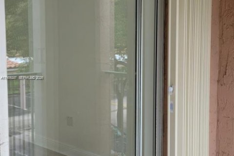 Copropriété à louer à Miramar, Floride: 3 chambres, 100.33 m2 № 2010163 - photo 23