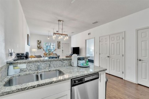 Adosado en venta en Kissimmee, Florida, 3 dormitorios, 120.77 m2 № 1915525 - foto 9