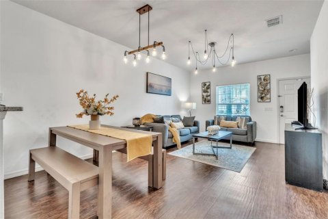 Adosado en venta en Kissimmee, Florida, 3 dormitorios, 120.77 m2 № 1915525 - foto 6