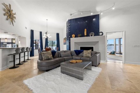 Casa en venta en Saint Petersburg, Florida, 7 dormitorios, 675.31 m2 № 2380974 - foto 8