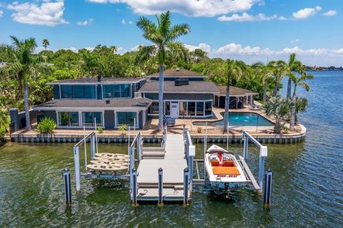 Casa en venta en Saint Petersburg, Florida, 7 dormitorios, 675.31 m2 № 2380974 - foto 2