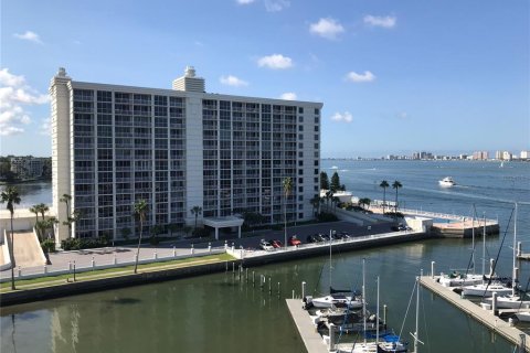 Condominio en venta en Clearwater, Florida, 2 dormitorios, 117.89 m2 № 1880624 - foto 1
