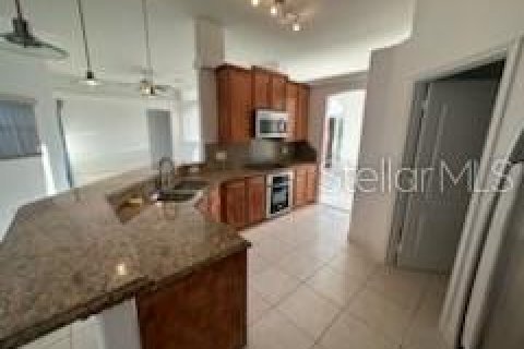 Casa en alquiler en Orlando, Florida, 3 dormitorios, 168.9 m2 № 1803736 - foto 5