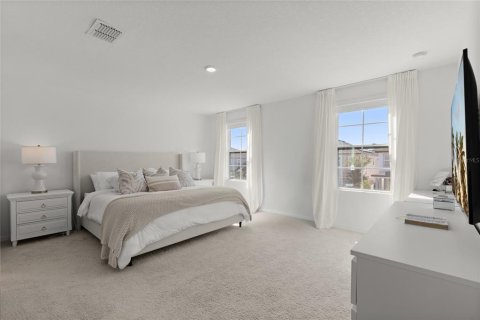 House in Winter Garden, Florida 3 bedrooms, 198.25 sq.m. № 2419144 - photo 20