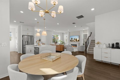 House in Winter Garden, Florida 3 bedrooms, 198.25 sq.m. № 2419144 - photo 14