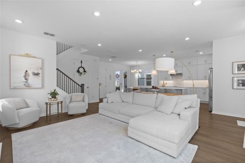 House in Winter Garden, Florida 3 bedrooms, 198.25 sq.m. № 2419144 - photo 13
