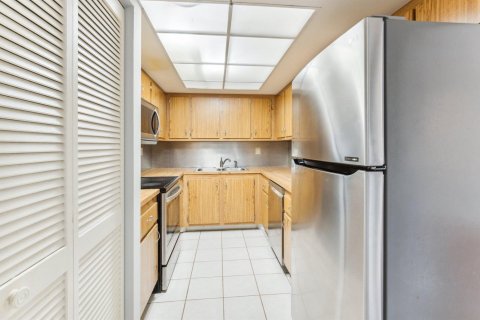 Condo in Boca Raton, Florida, 2 bedrooms № 2250992 - photo 12