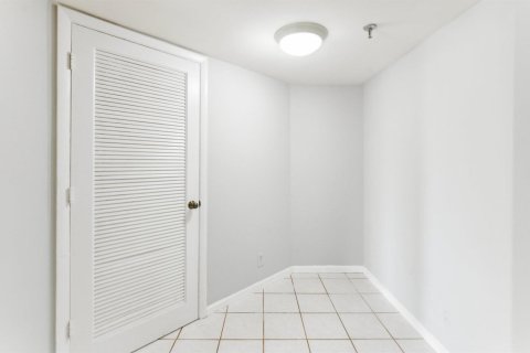 Condo in Boca Raton, Florida, 2 bedrooms № 2250992 - photo 10