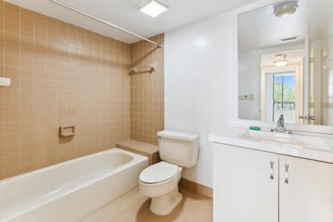 Condo in Boca Raton, Florida, 2 bedrooms № 2250992 - photo 24