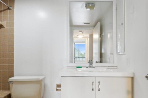 Condo in Boca Raton, Florida, 2 bedrooms № 2250992 - photo 18