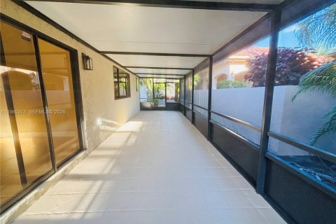 Villa ou maison à vendre à Deerfield Beach, Floride: 3 chambres, 153.75 m2 № 2020362 - photo 22