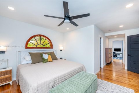 Купить виллу или дом в Майами-Спрингс, Флорида 4 спальни, 208.29м2, № 2016390 - фото 16