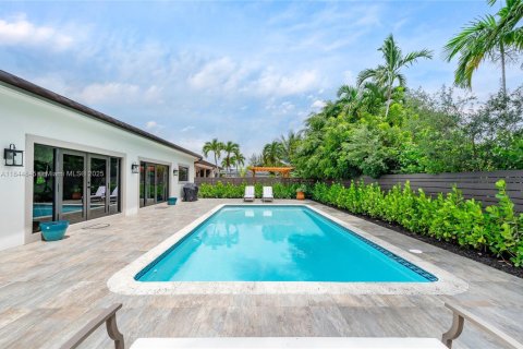 Купить виллу или дом в Майами-Спрингс, Флорида 4 спальни, 208.29м2, № 2016390 - фото 3