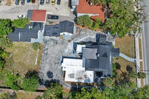 Купить коммерческую недвижимость в Дейтона-Бич, Флорида 837.24м2, № 2229257 - фото 17