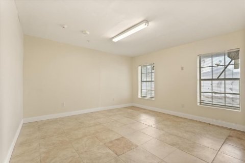 Propiedad comercial en alquiler en Orlando, Florida, 268.95 m2 № 1736793 - foto 17