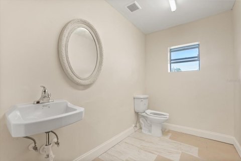 Propiedad comercial en alquiler en Orlando, Florida, 268.95 m2 № 1736793 - foto 21