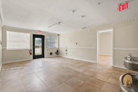 Propiedad comercial en alquiler en Orlando, Florida, 268.95 m2 № 1736793 - foto 25