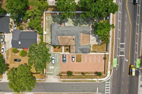 Propiedad comercial en alquiler en Orlando, Florida, 268.95 m2 № 1736793 - foto 2