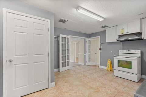 Propiedad comercial en alquiler en Orlando, Florida, 268.95 m2 № 1736793 - foto 27