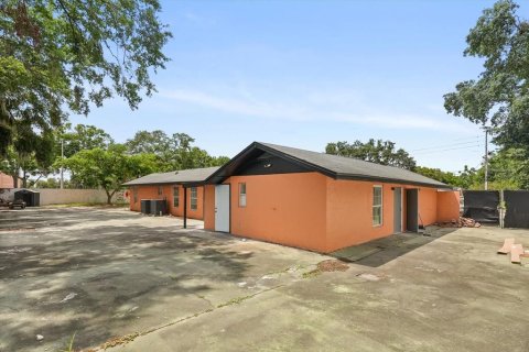 Propiedad comercial en alquiler en Orlando, Florida, 268.95 m2 № 1736793 - foto 5